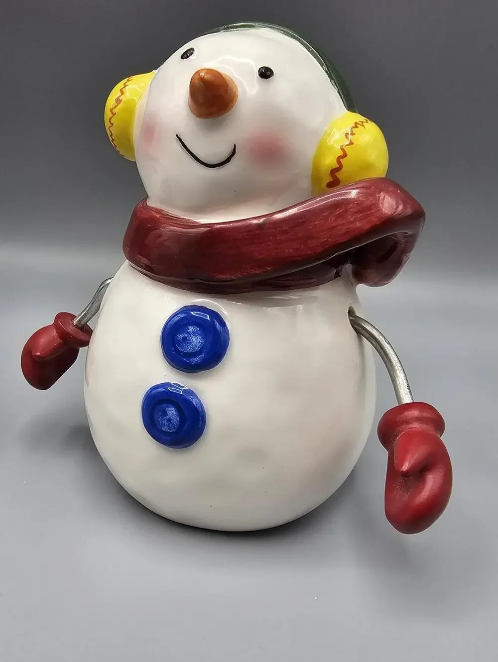 Set of 2 Ceramic Snowman salt and pepper shakers